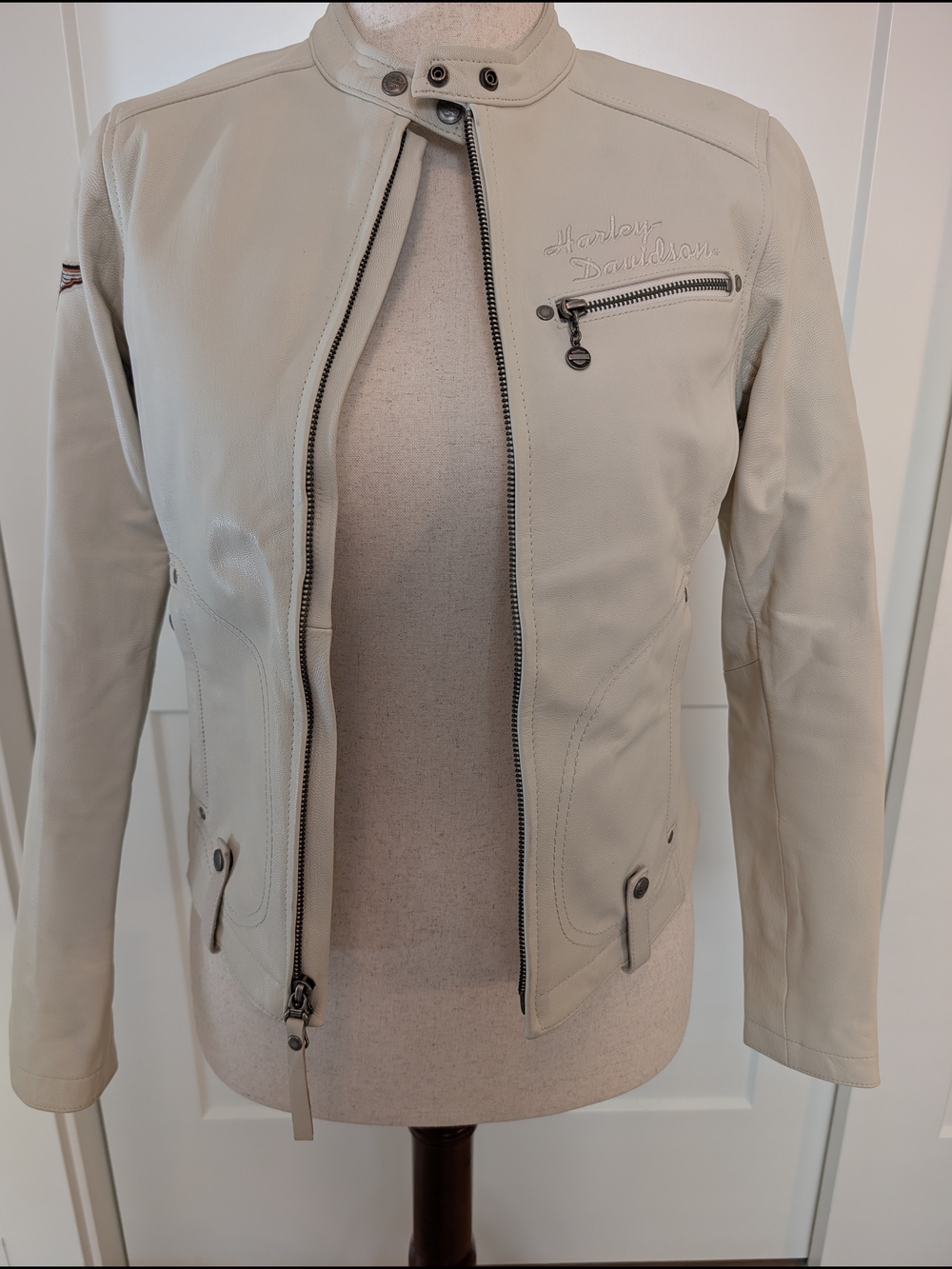 Harley-Davidson Women's Cream Leather Riding Jacket And Matching Chaps